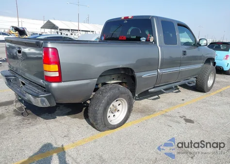 2002 GMC Sierra 1500 Sle z USA, uszkodzony, nr VIN 2GTEC19V021223843